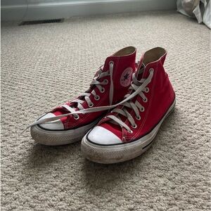 Women’s 8.5 Red Converse